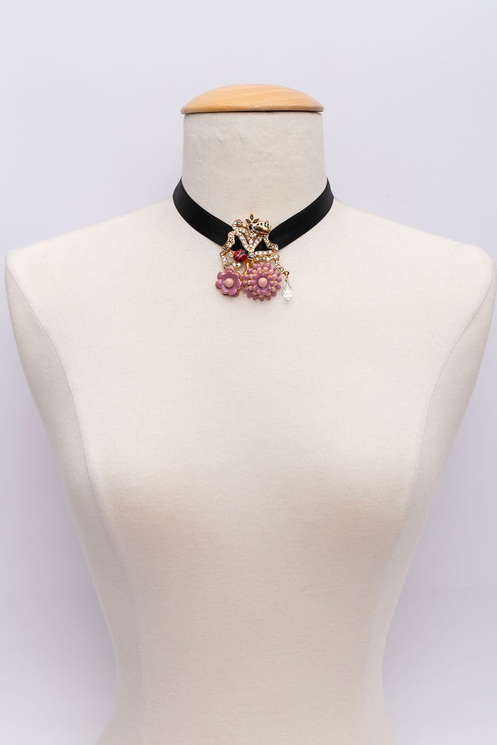 Collier émaillé Christian Lacroix