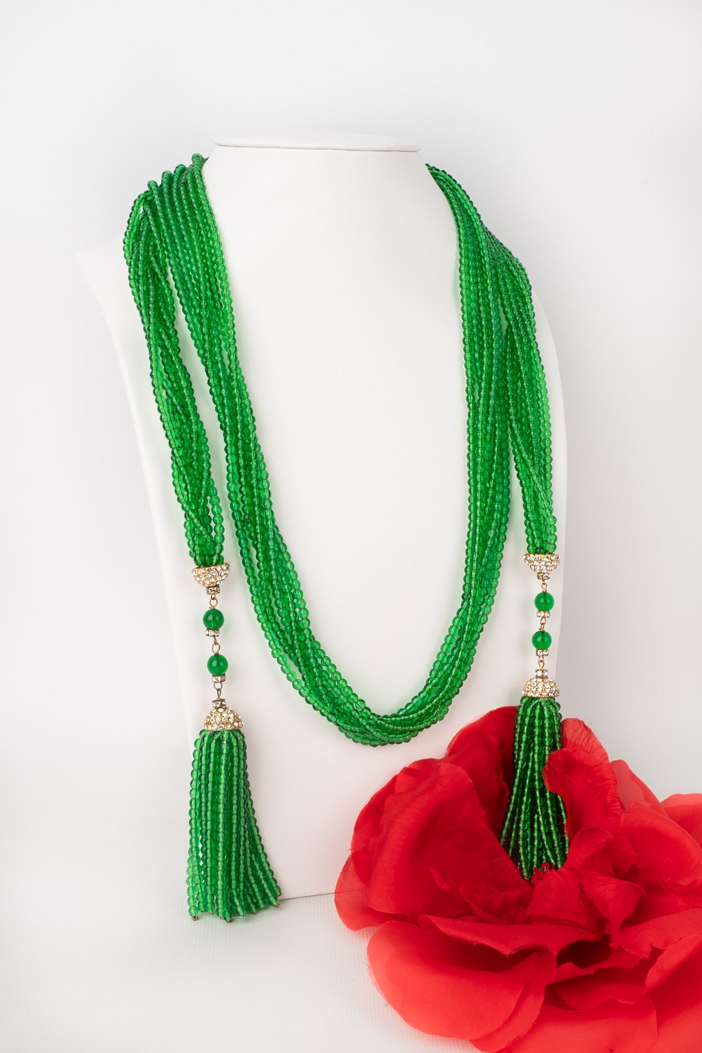 Collier en pâte de verre vert Gripoix