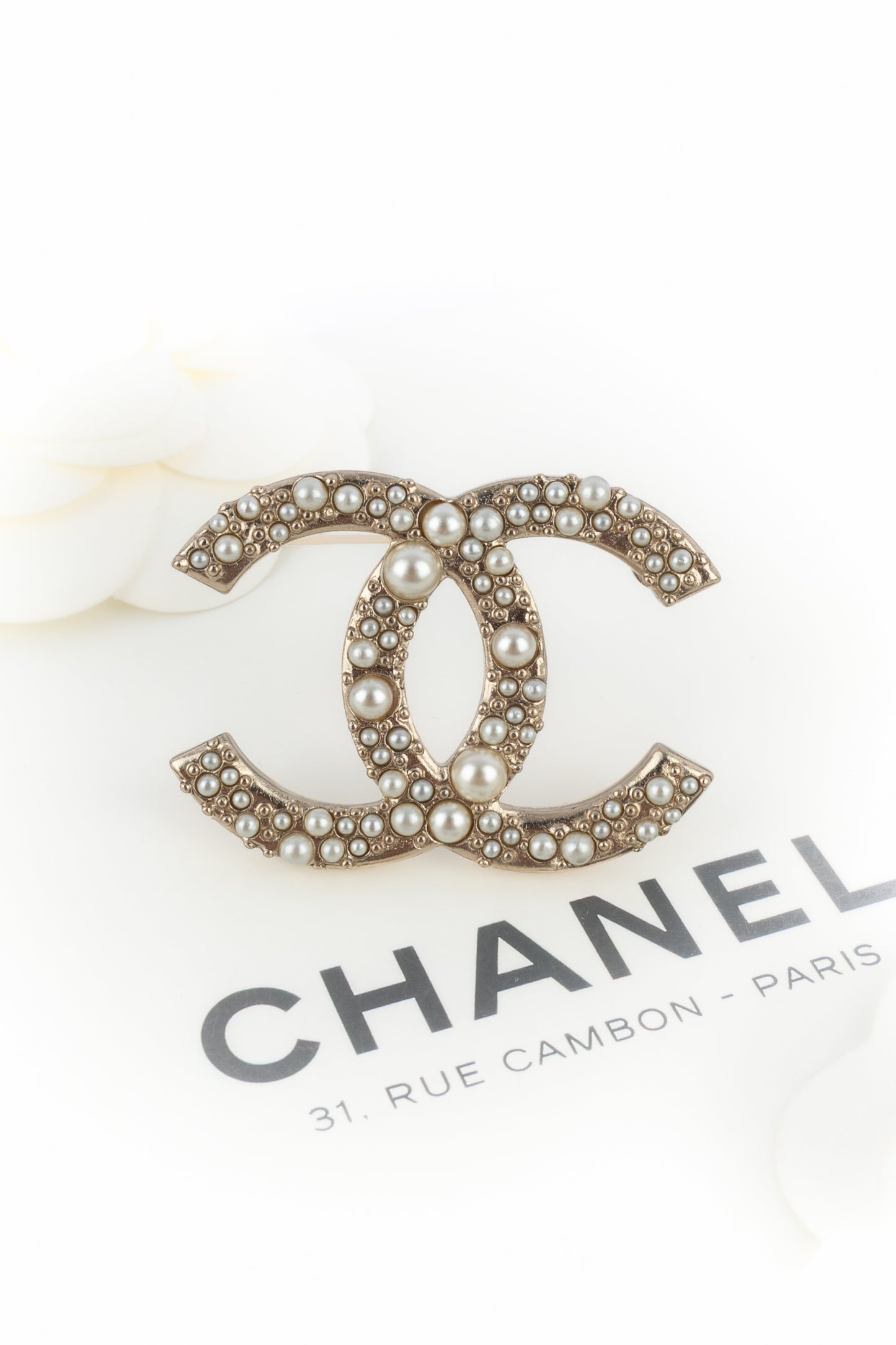 Broche cc Chanel 2013