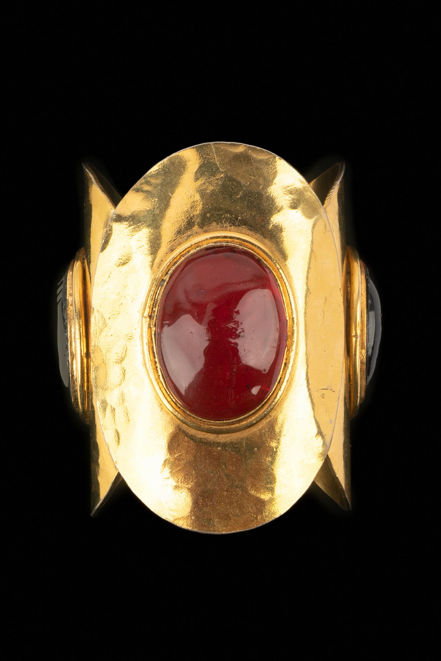 Bracelet manchette Chanel