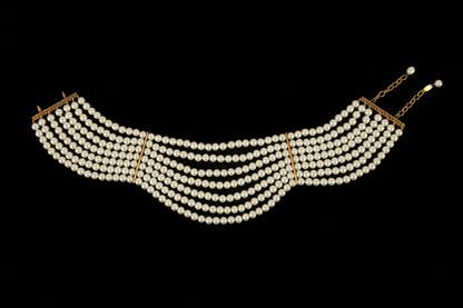 Collier de perles Chanel