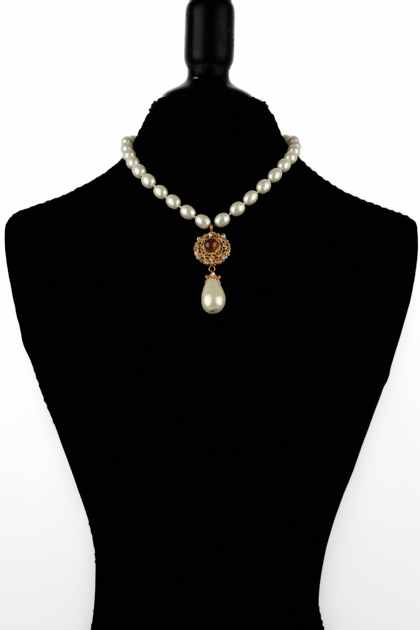 Collier pendentif Chanel