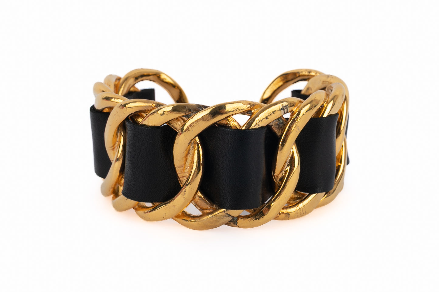 Bracelet en cuir Chanel 