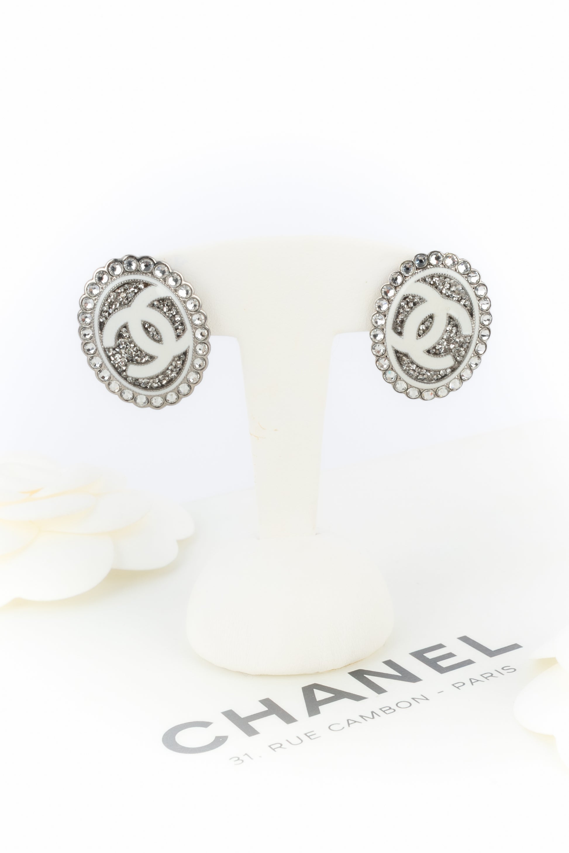 Boucles d'oreilles cc Chanel Resort 2025