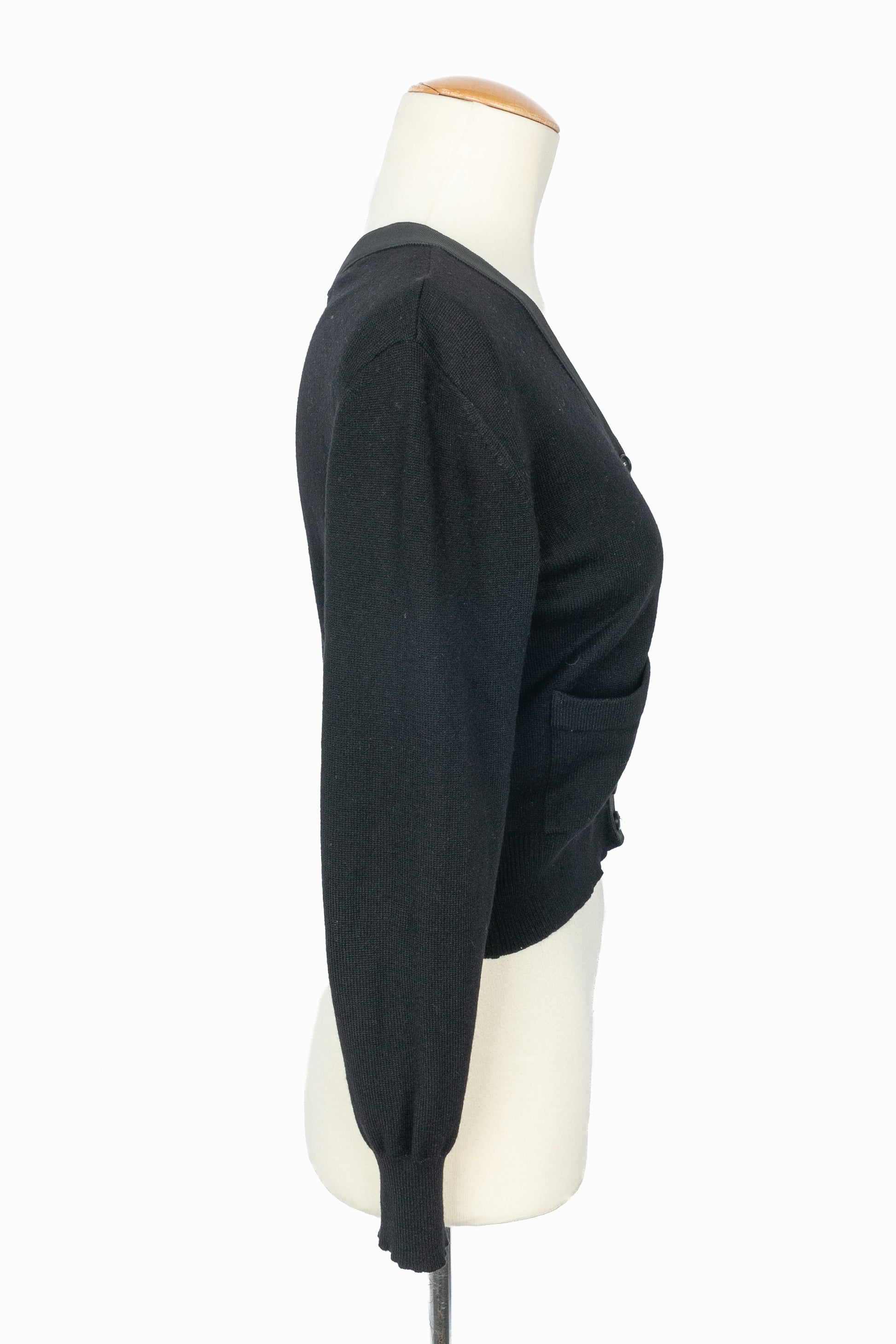 Cardigan noir Chanel