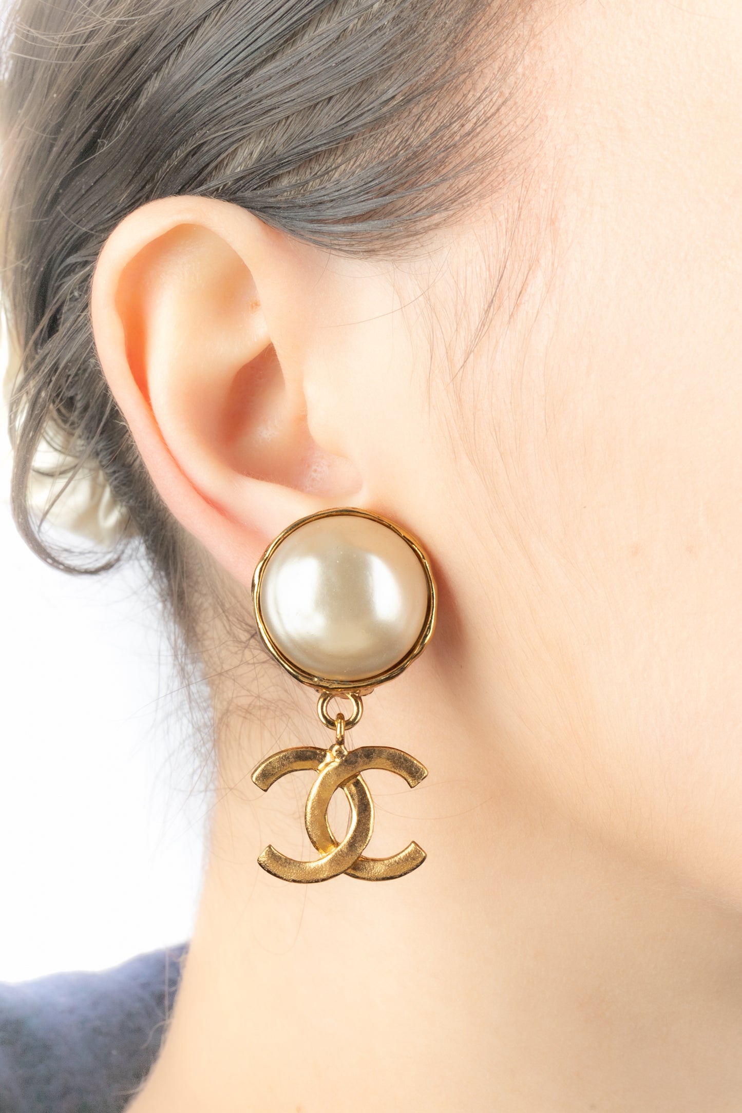Boucles d'oreilles cc Chanel Automne 1995