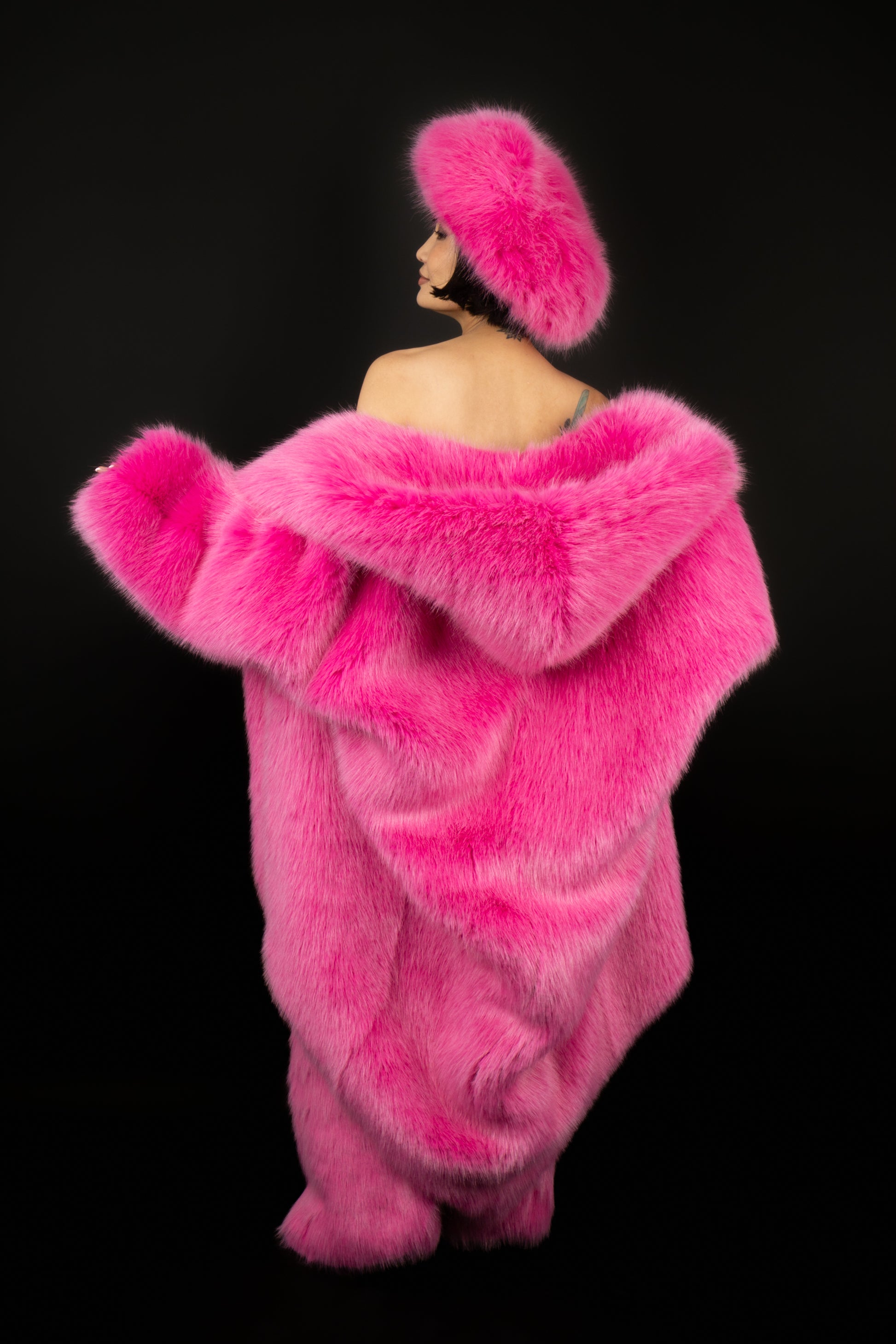 Chapeau rose Alexander Vauthier Couture Printemps 2023