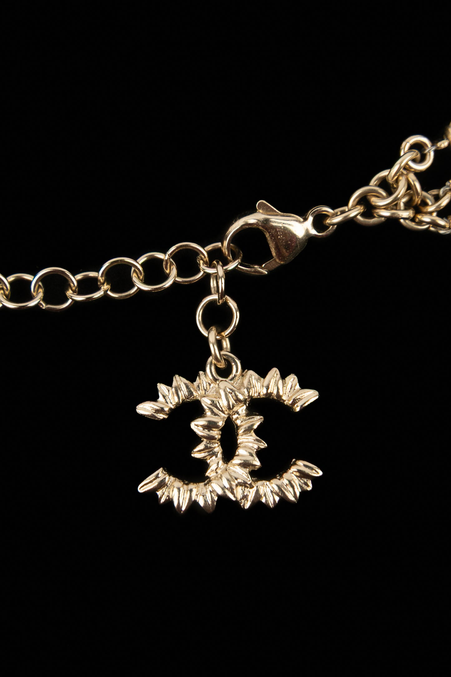 Collier fleurs Chanel 2017