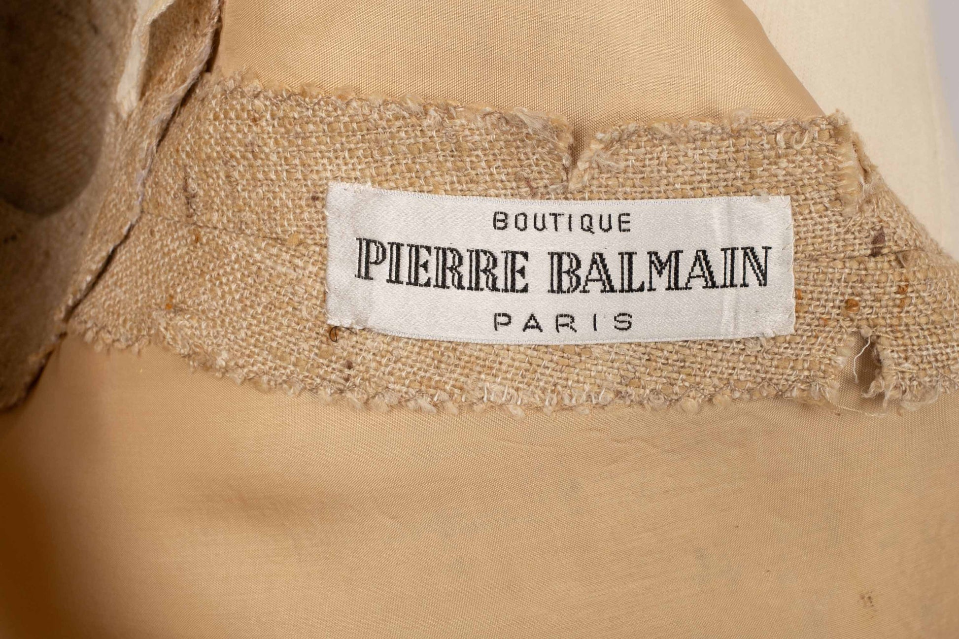 Robe Pierre Balmain