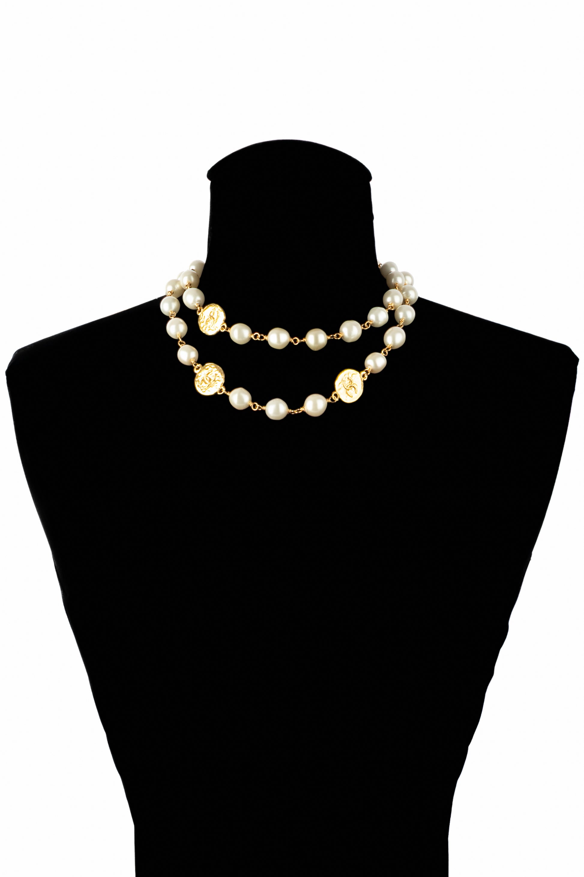 Collier de perles Chanel 