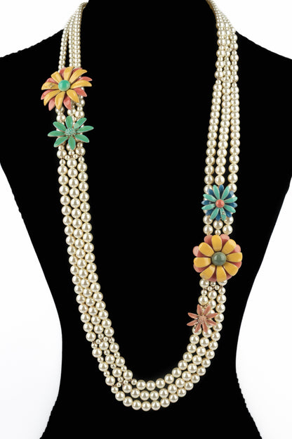 Collier fleurs Chanel 2017