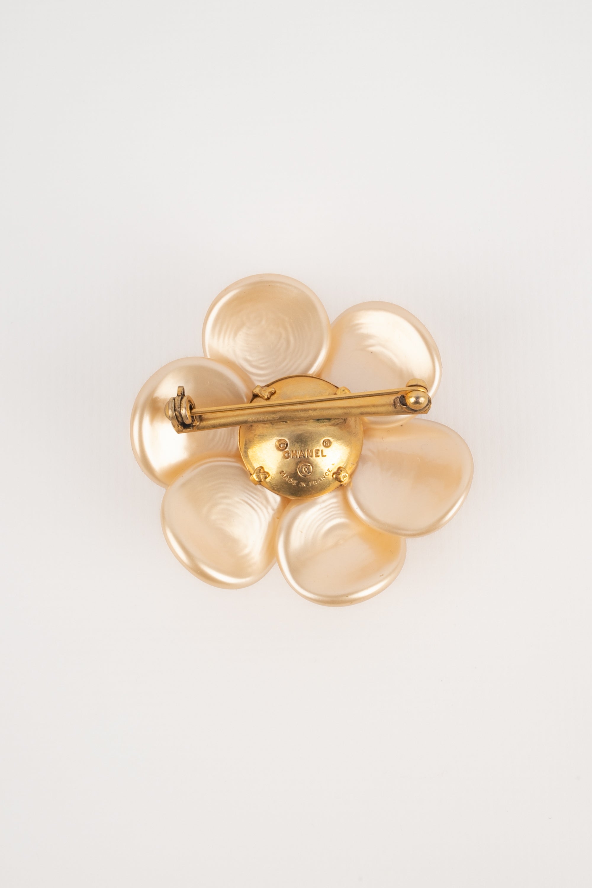 Chanel camellia brooch – Les Merveilles De Babellou