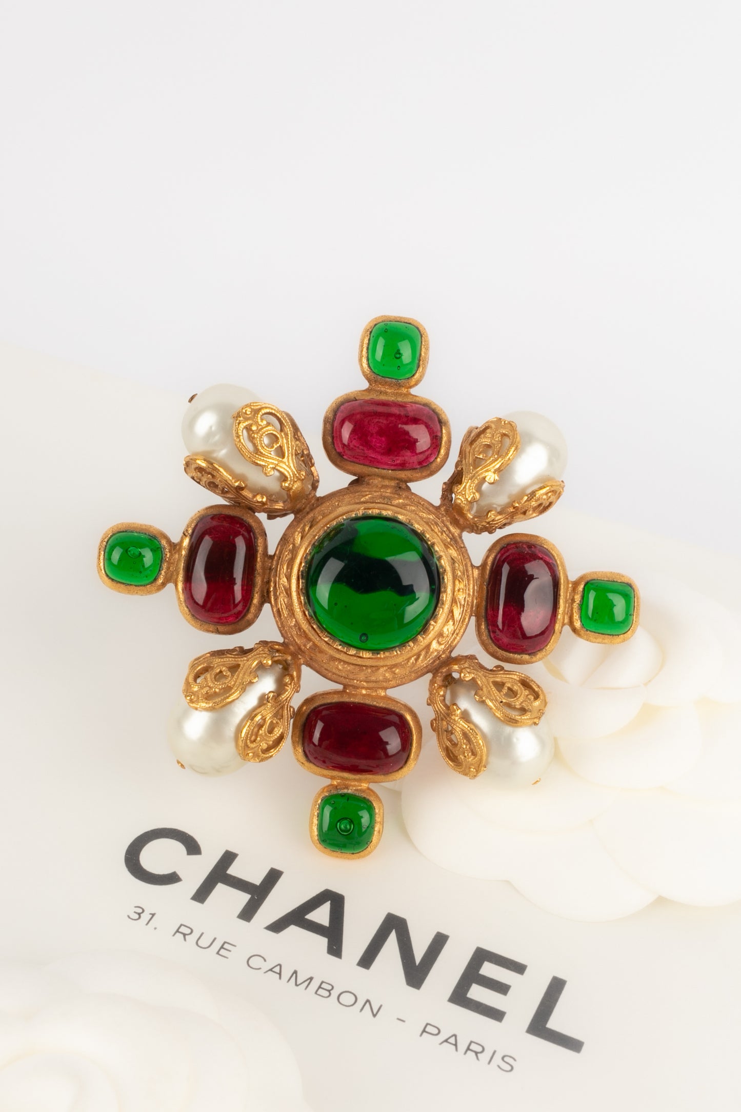 Broche croix Chanel 1994