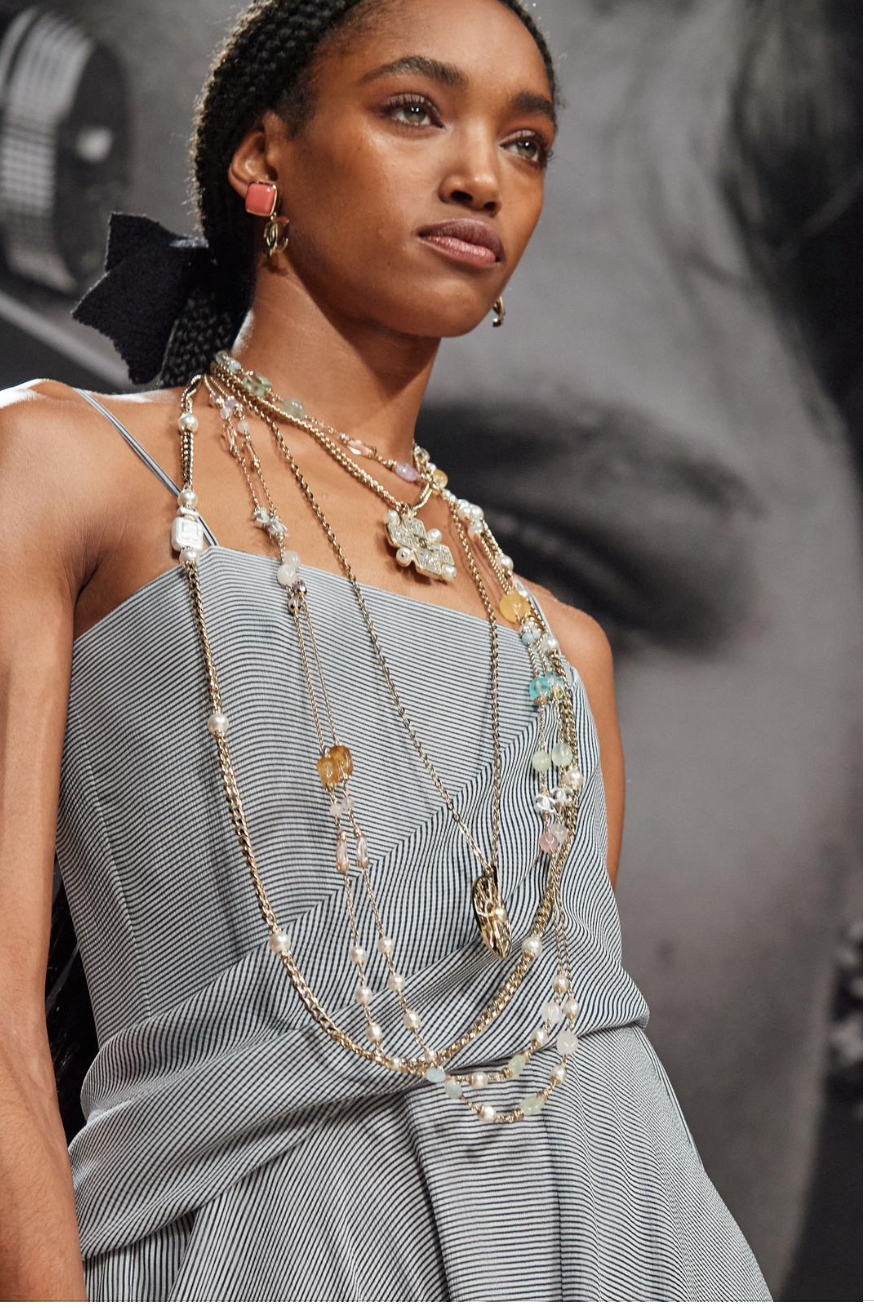 Chanel pearl belt 2022