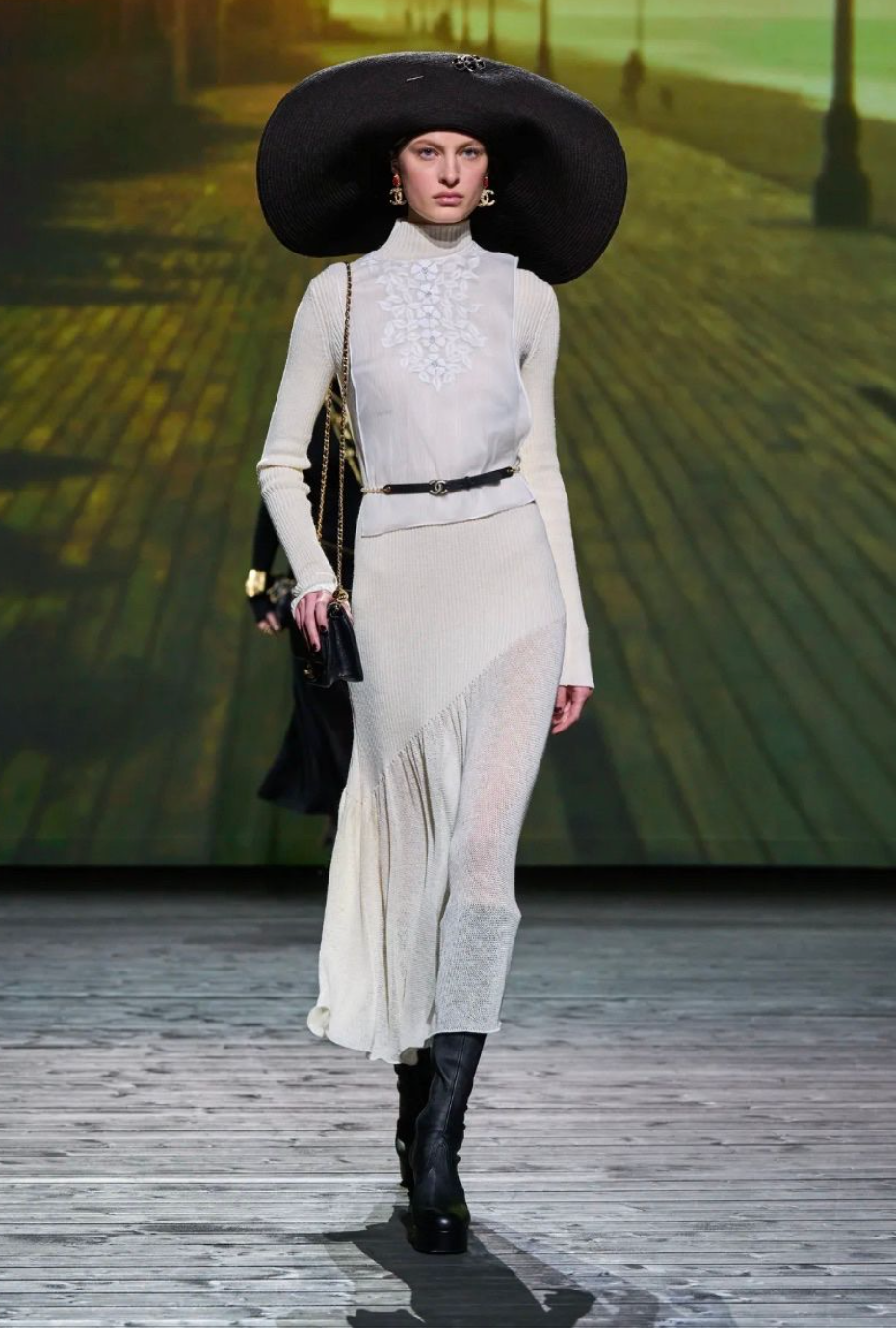 Chanel earrings 2024