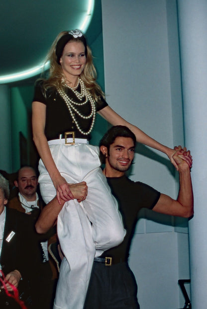 Chanel black and white leather belt