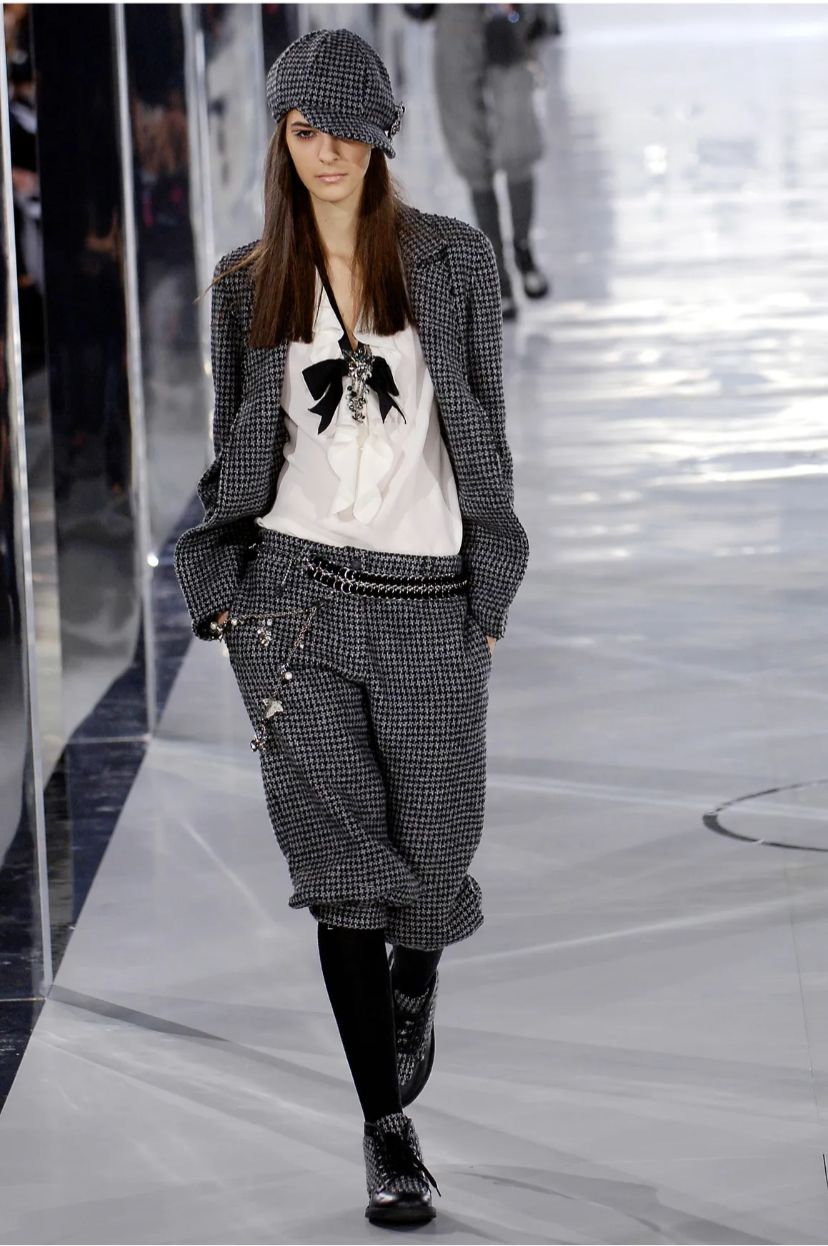 Broche pendentif Chanel 2005