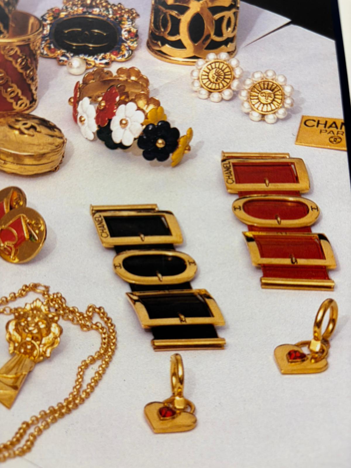 Boucles d'oreilles coeur Chanel Printemps 1988