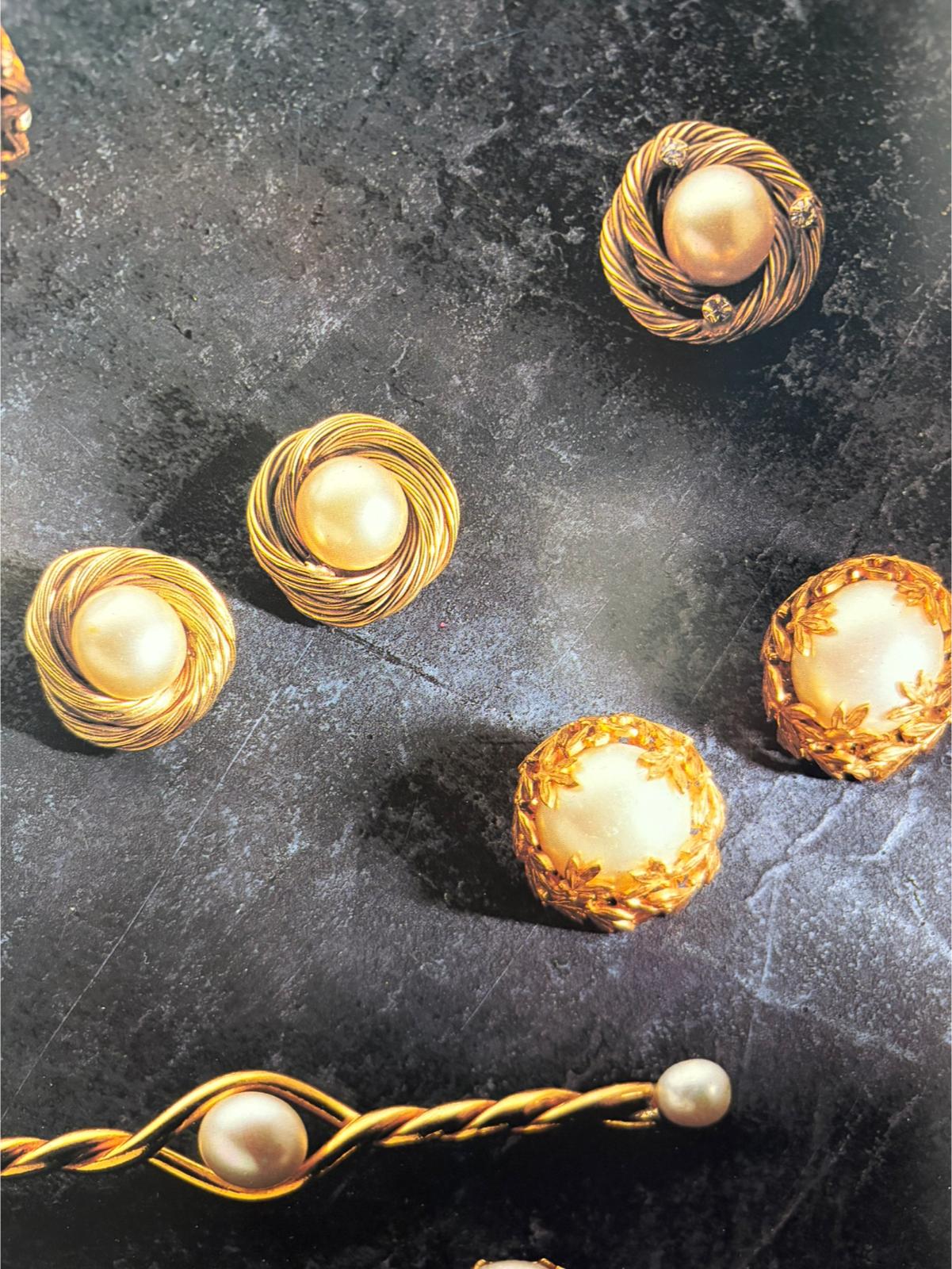 Chanel earrings 1980