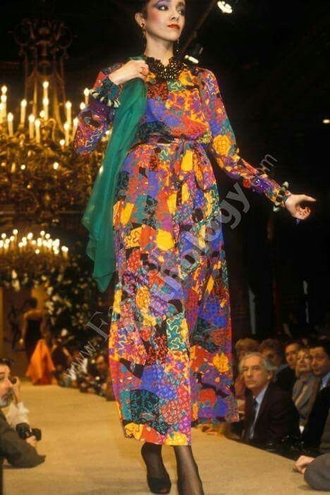 Ensemble Yves Saint Laurent Haute Couture