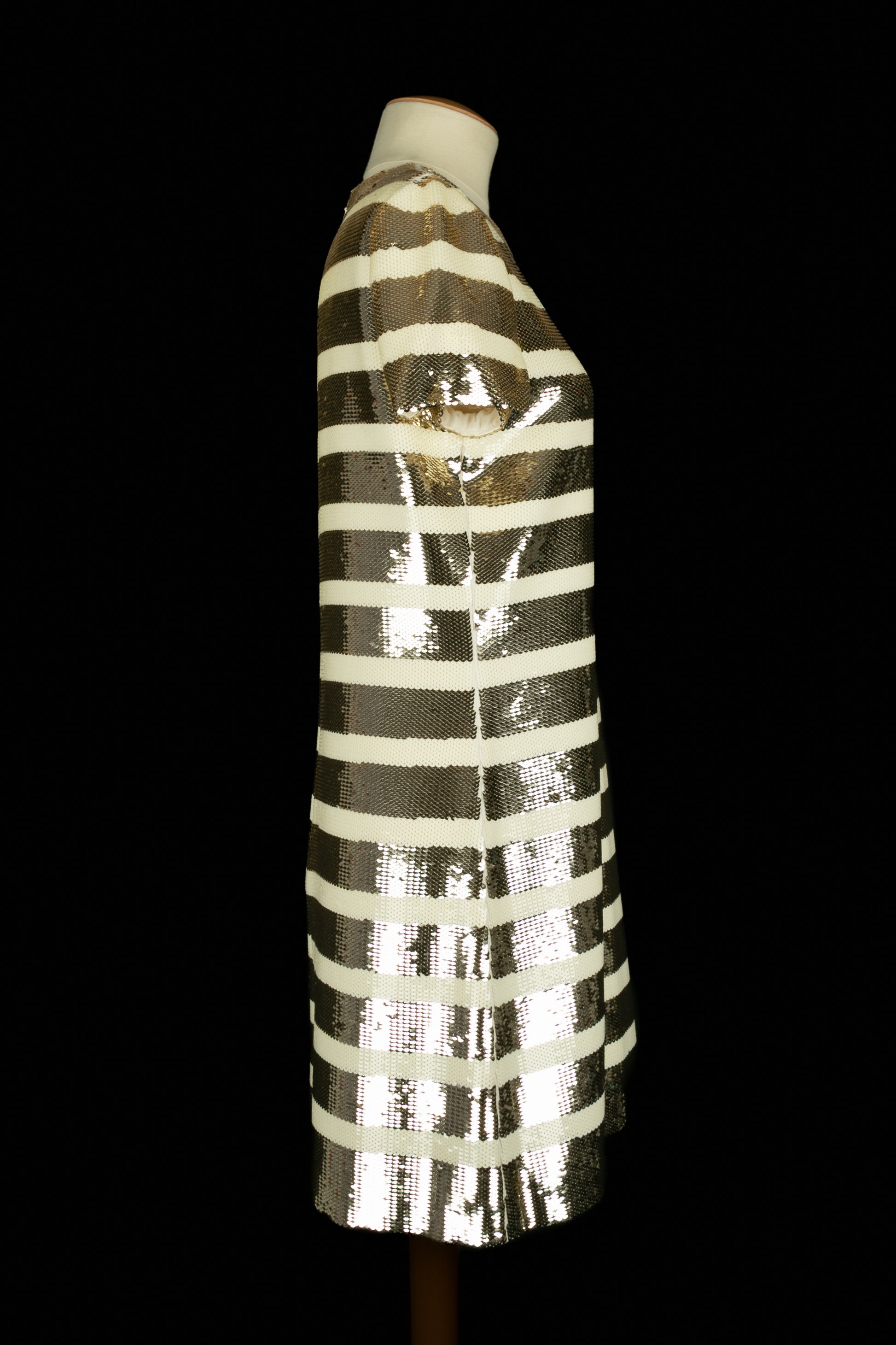 VR457-4