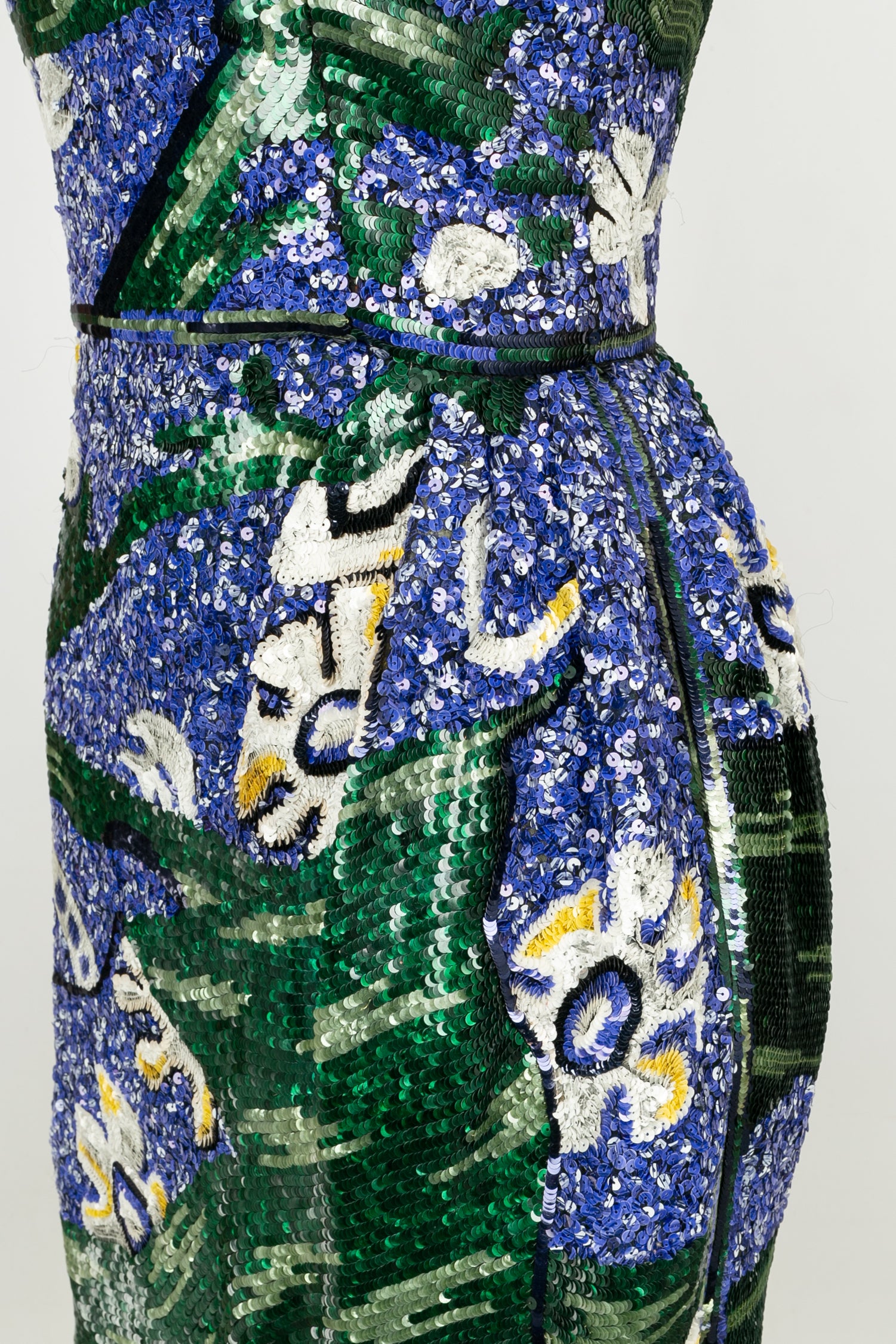 Valentino dress Fashion show circa 1990 – Les Merveilles De Babellou