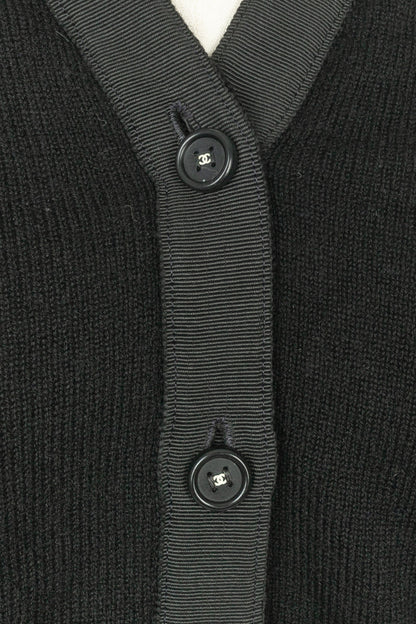 Cardigan noir Chanel
