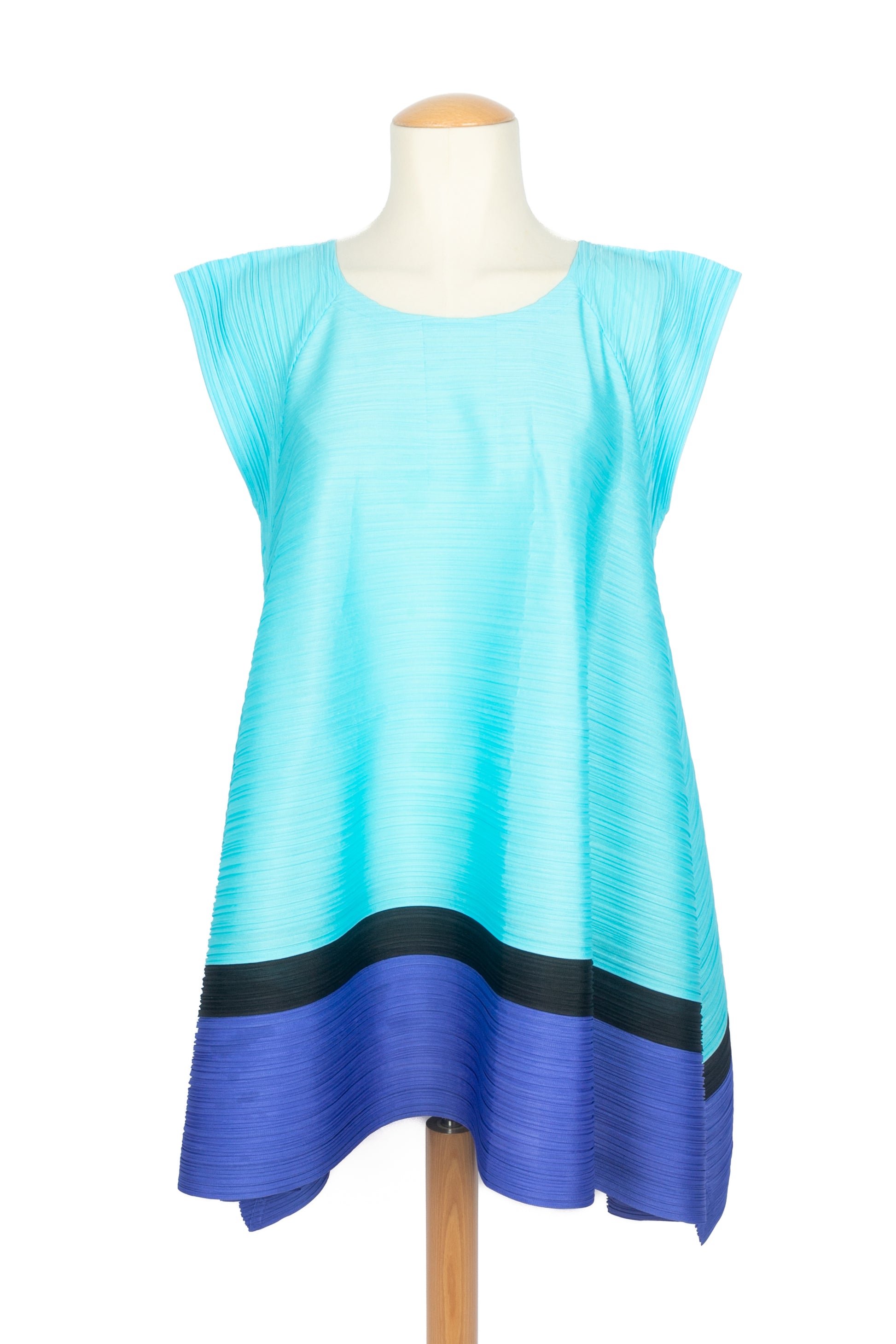 Haut bleu Pleats Please Issey Myiake