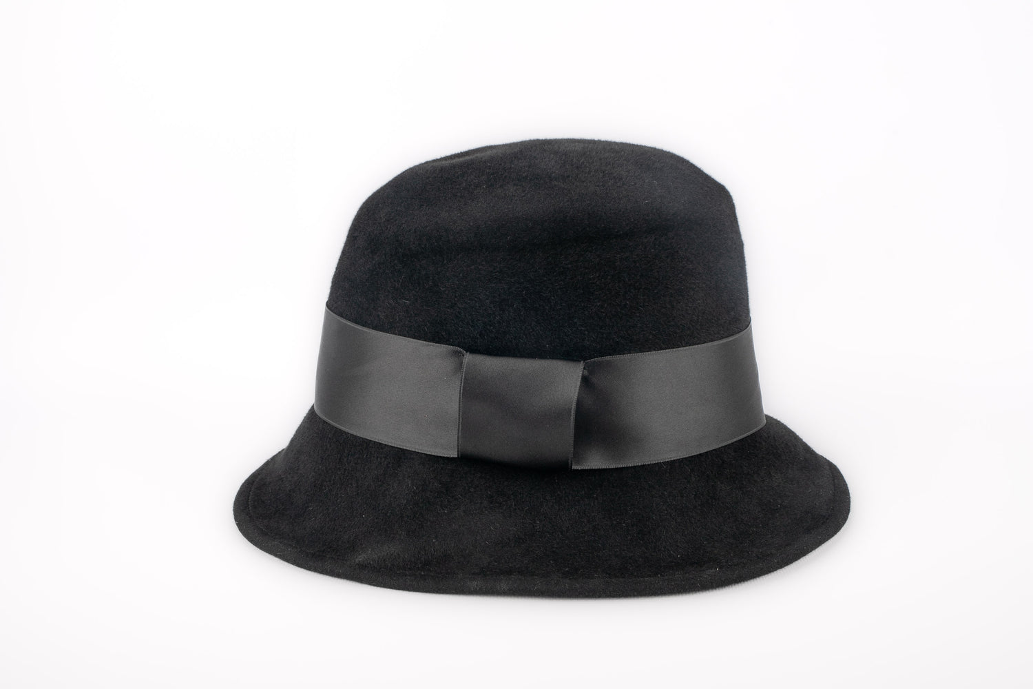 Chapeau noir Christian Lacroix