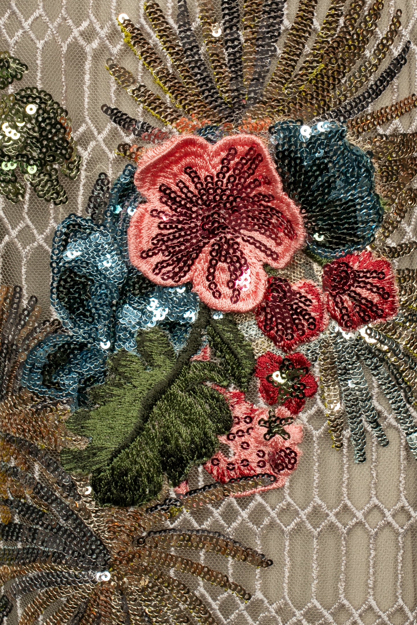 Robe brodée Elie Saab Printemps 2025