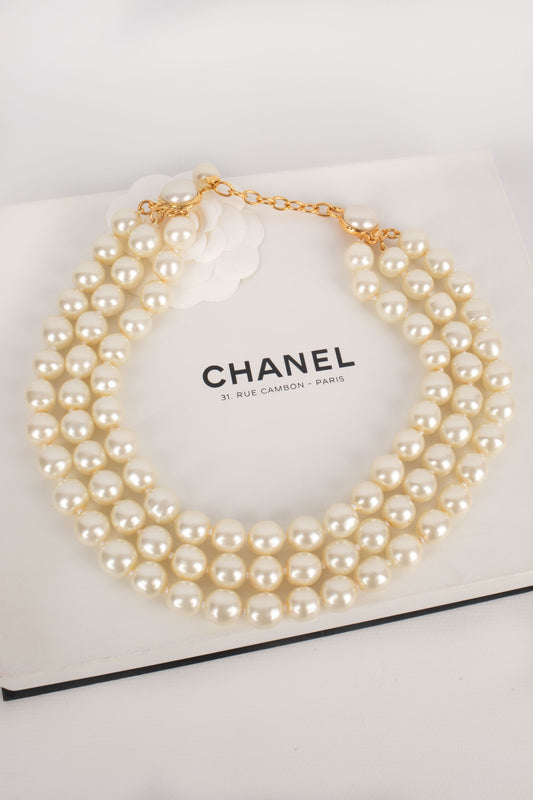 Collier de perles Chanel