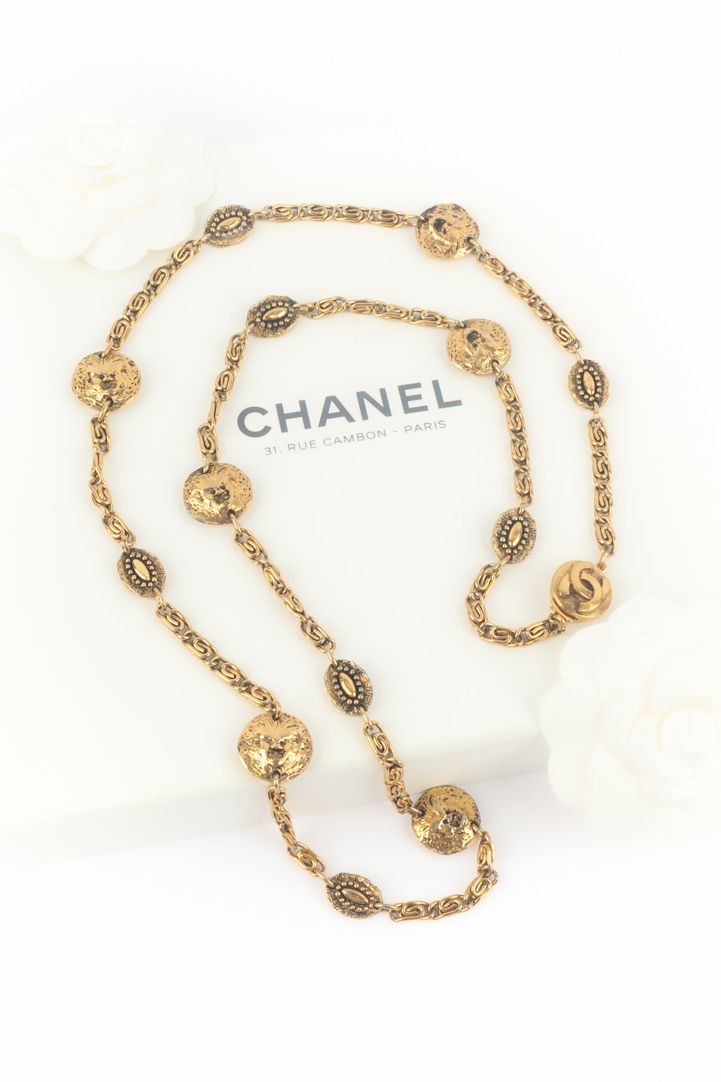 Collier "tête de lion" Chanel