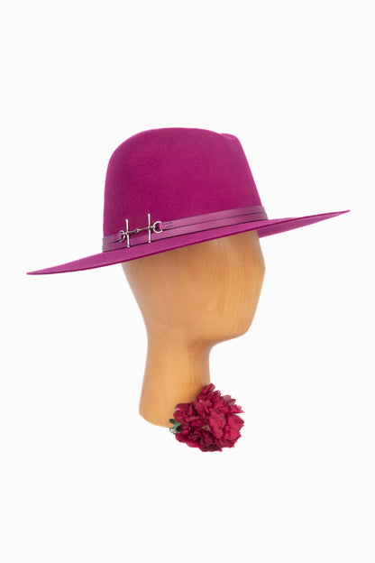 Chapeau framboise Hermès