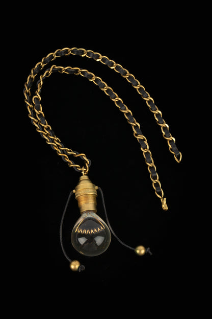 Collier "Ampoule" Chanel Eté 1994