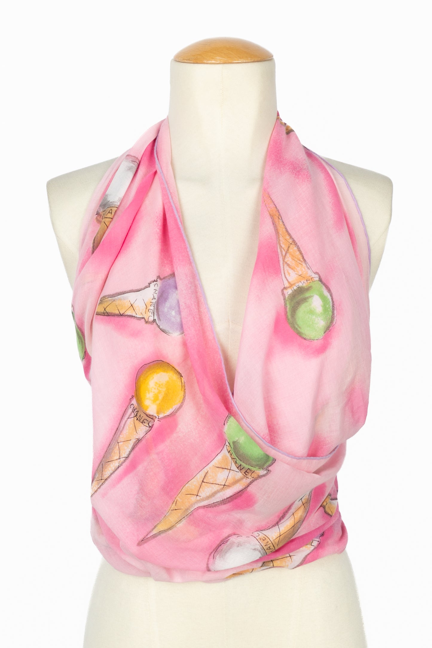 Paréo / échapre Chanel