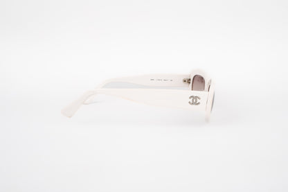 Lunettes de soleil blanches Chanel