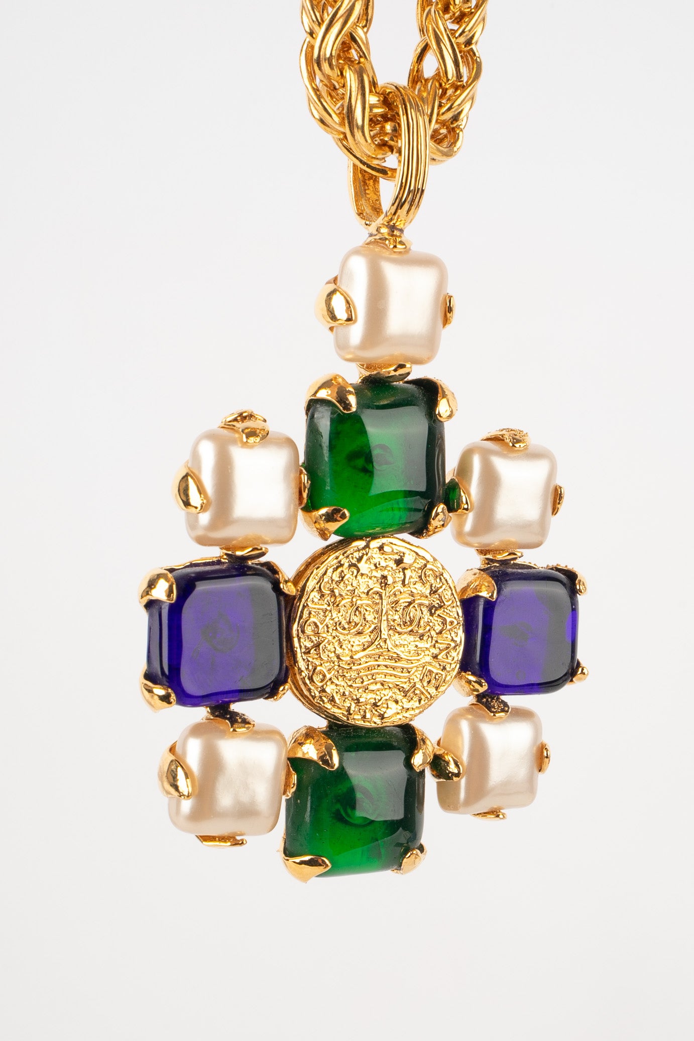 Colliet pendentif Chanel 1993