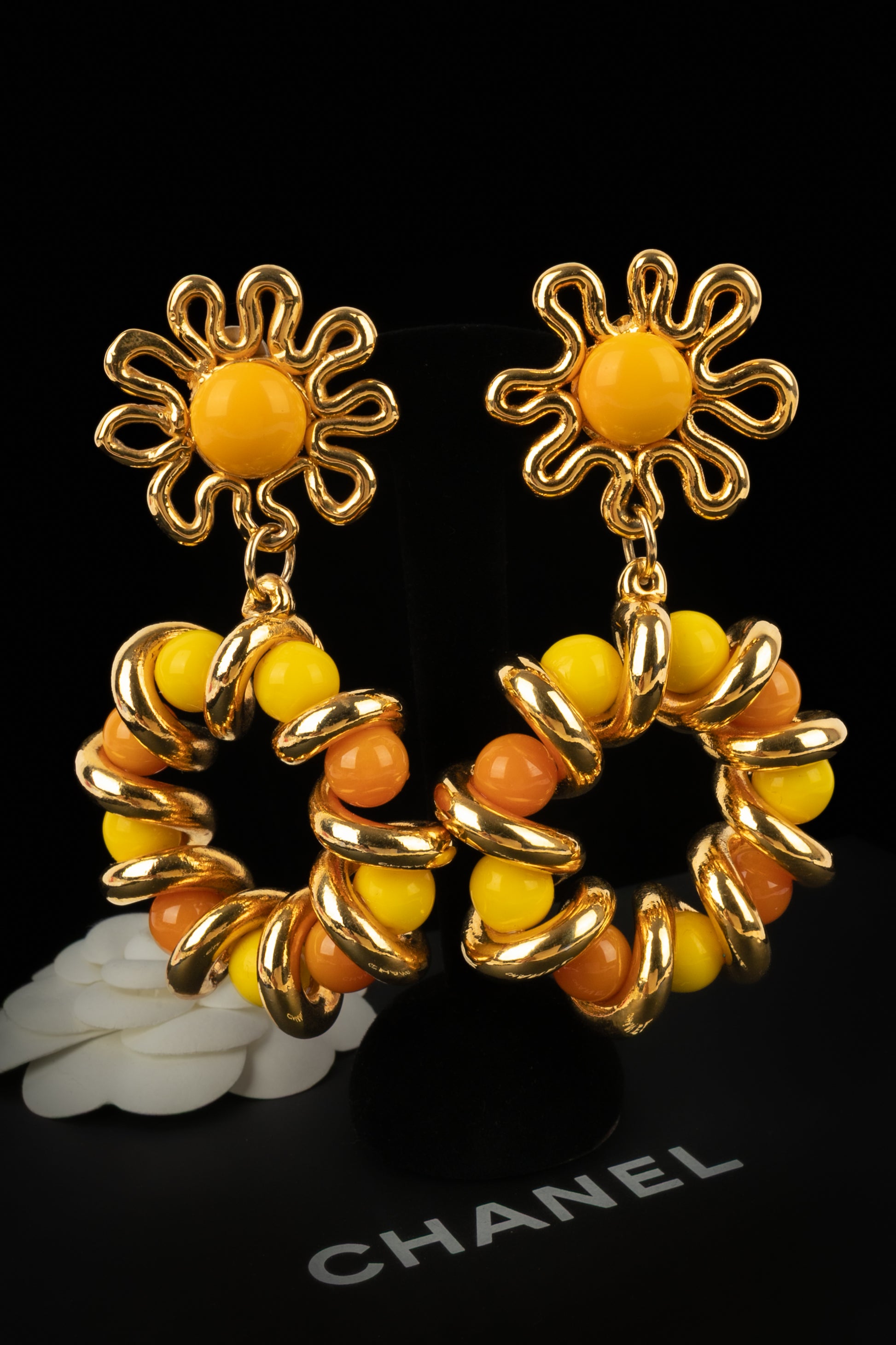 Boucles d'oreilles Chanel Eté 1991
