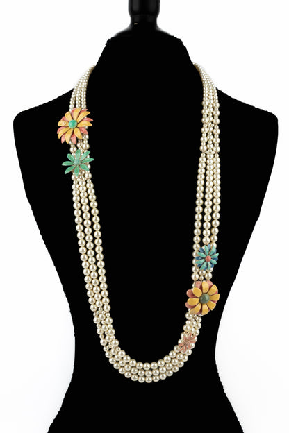 Collier fleurs Chanel 2017