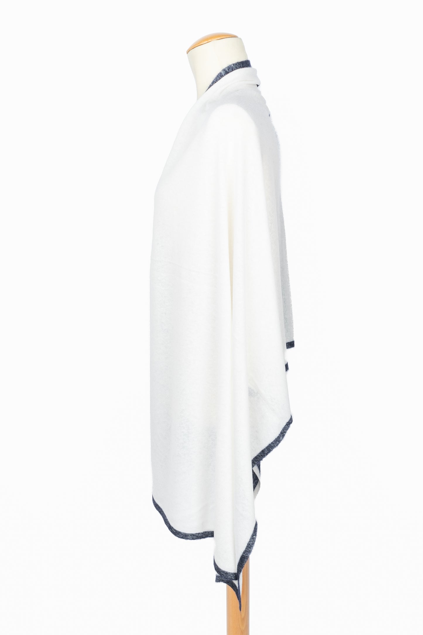 Écharpe bicolore Chanel 