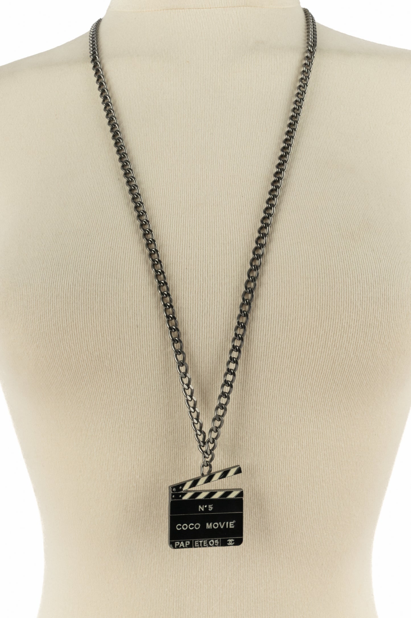 Collier "clap" Chanel 2005