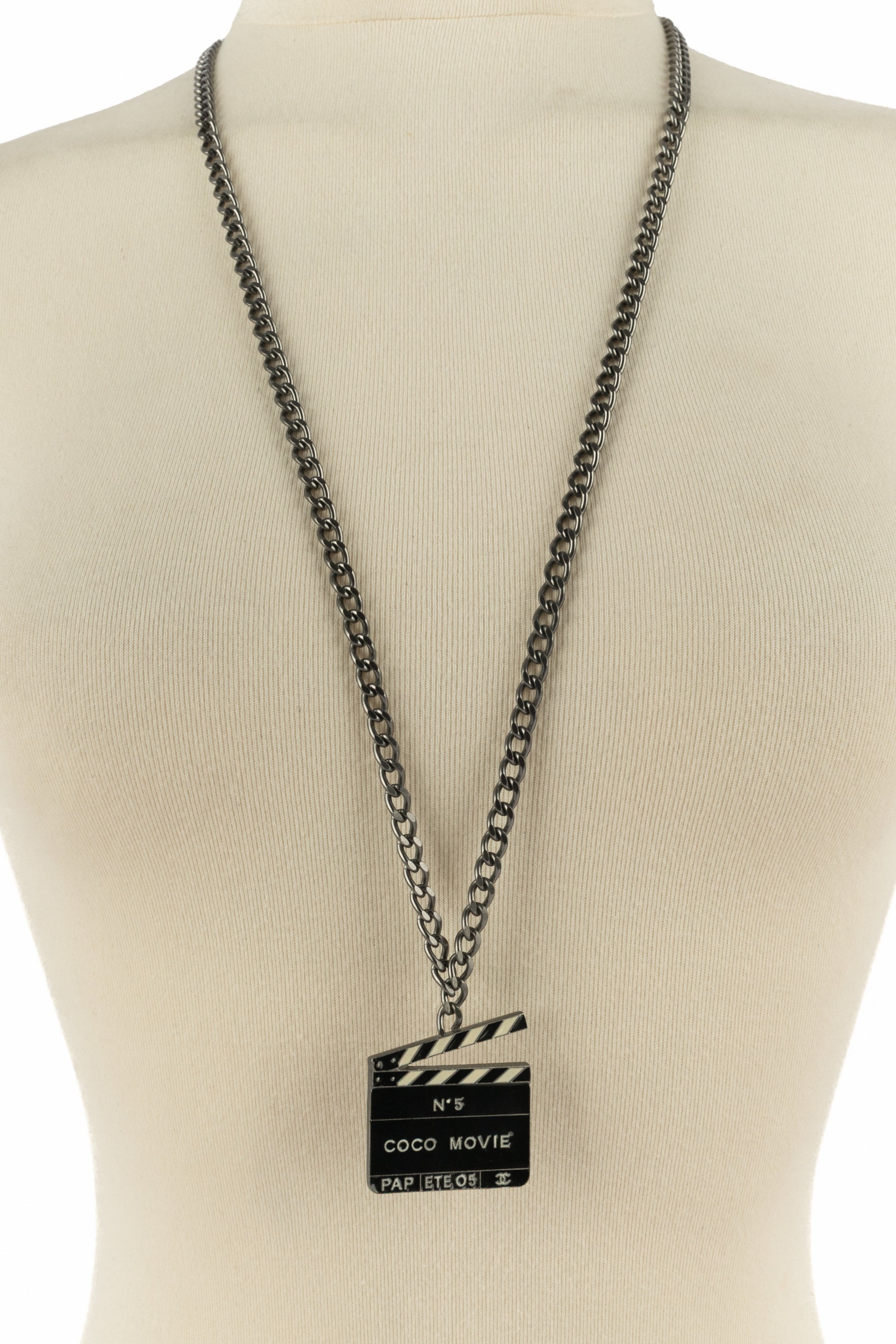 Collier "clap" Chanel 2005