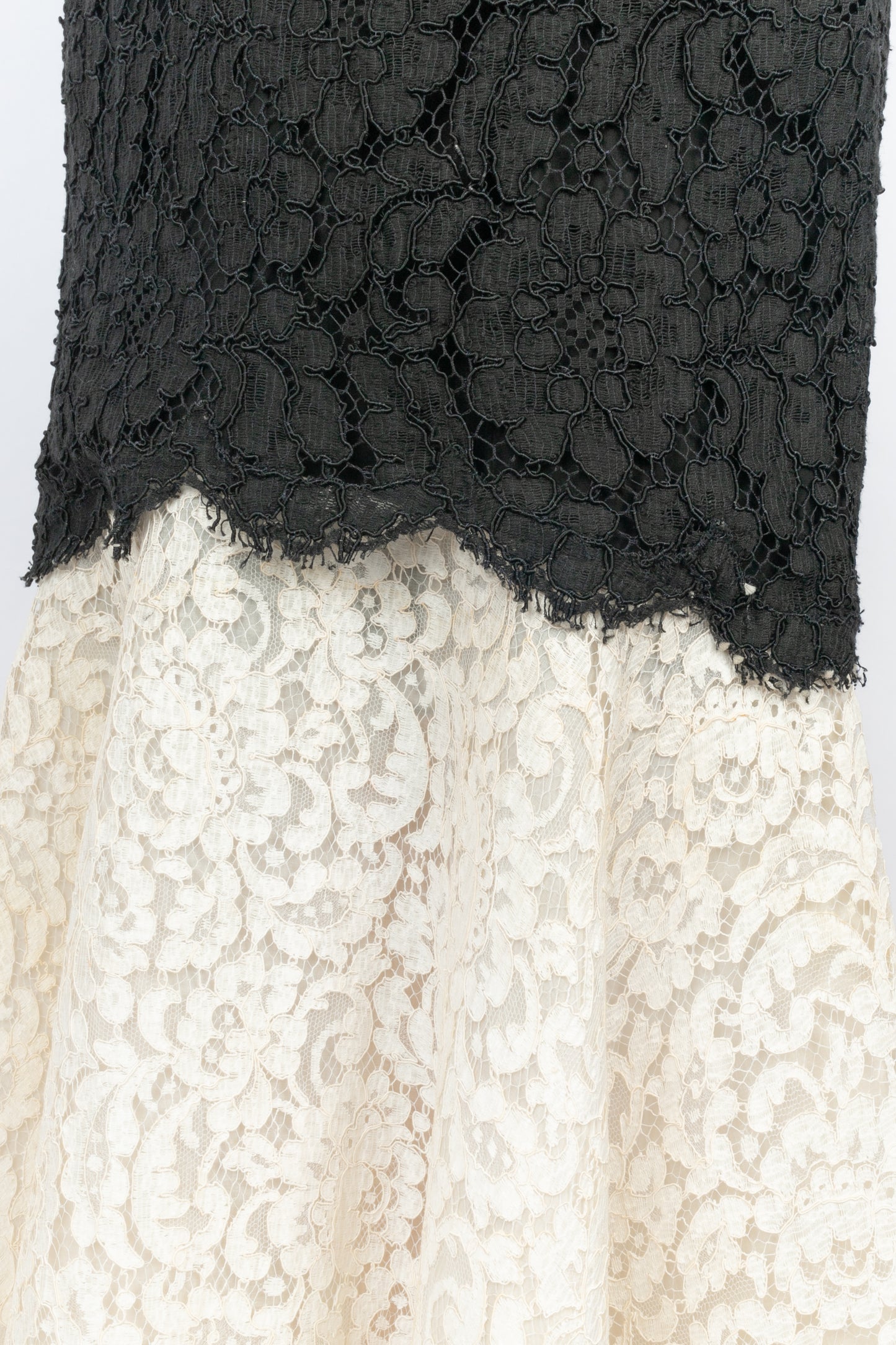 Robe en guipue Yves Saint Laurent Haute Couture 