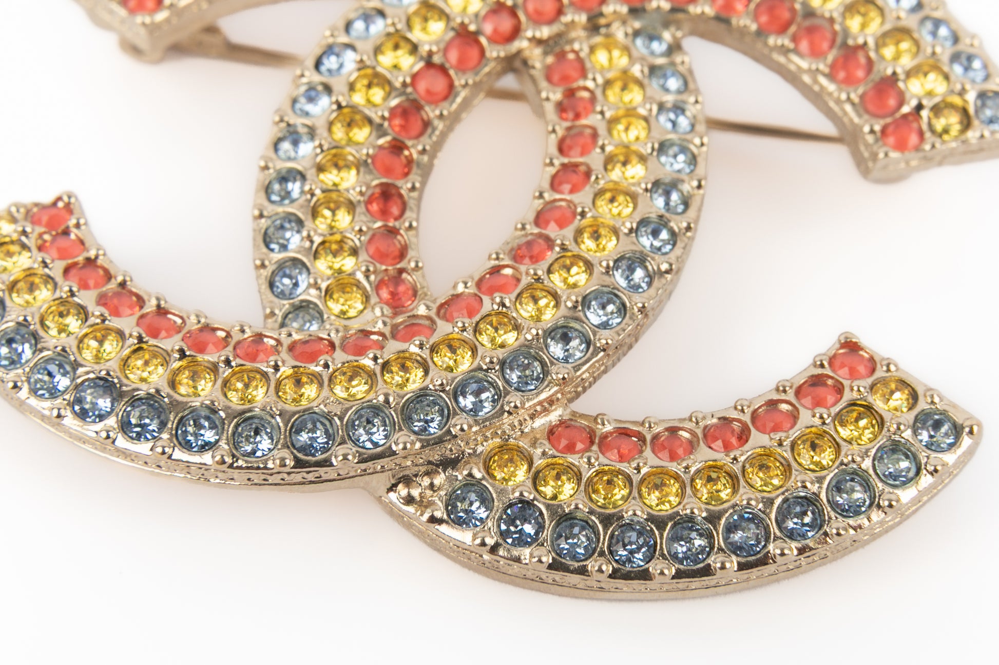 Broche cc Chanel 2022