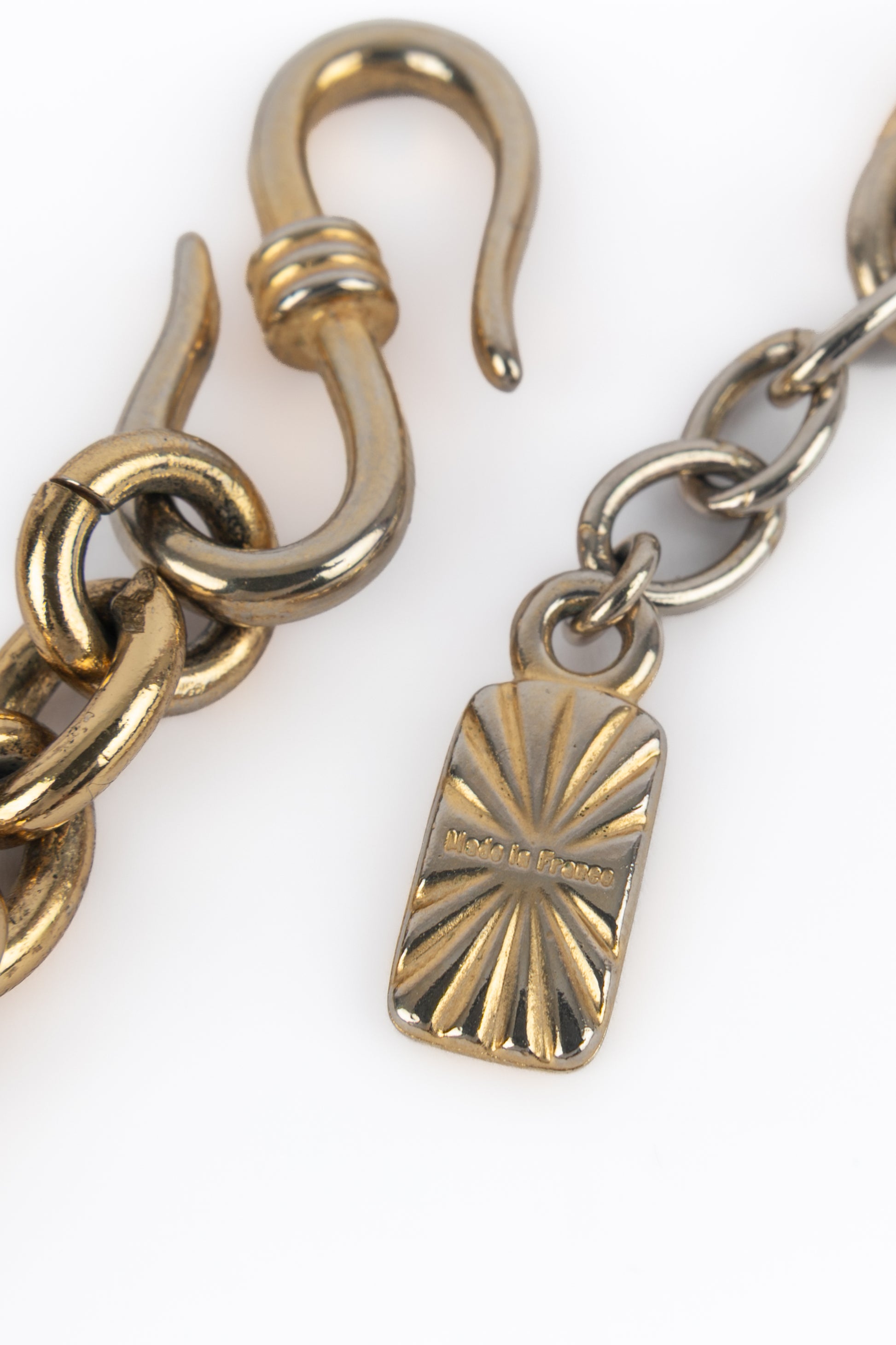 Collier lion Yves Saint Laurent