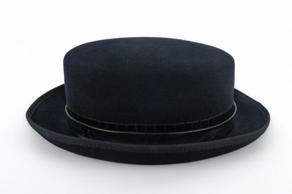 Chapeau noir Chanel