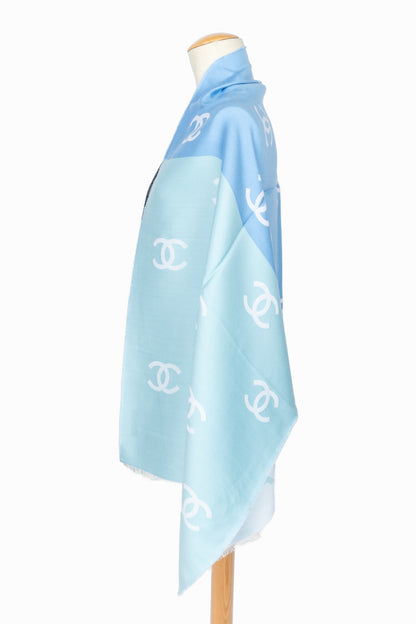 Écharpe tricolore Chanel