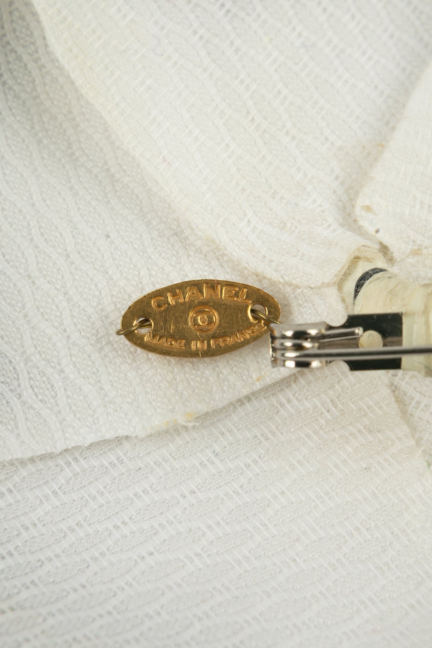 Broche camélia Chanel