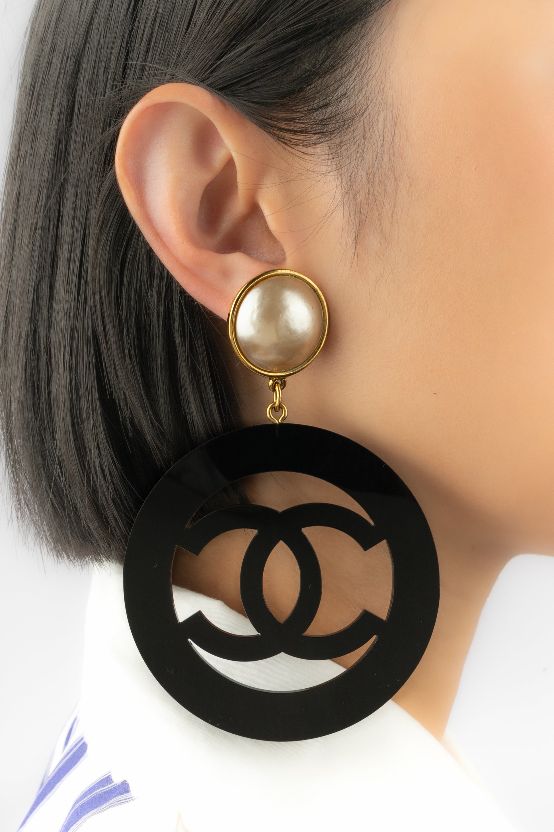 Boucles d'oreilles cc Chanel