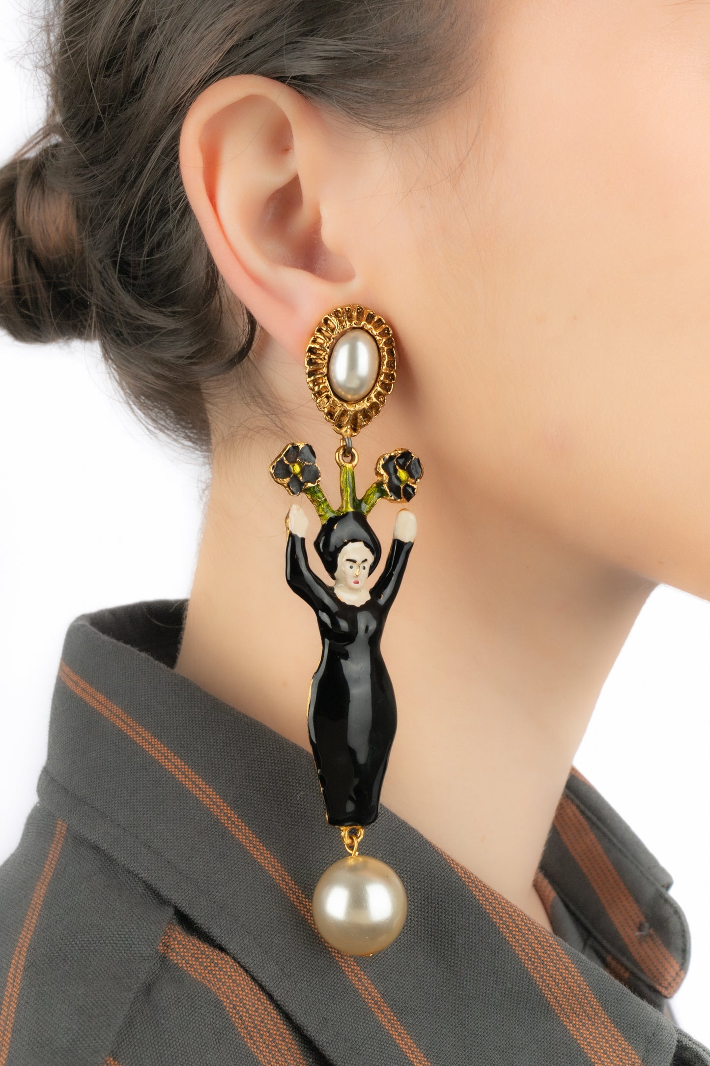 Boucles d'oreilles Christian Lacroix Eté 1994
